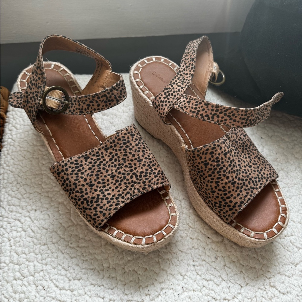 Women wedge/platform sandals